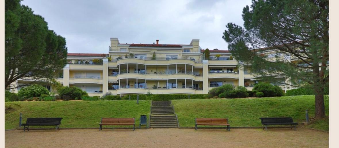 Appartement Entierement Equipe Charbonnières-les-Bains Eksteriør billede